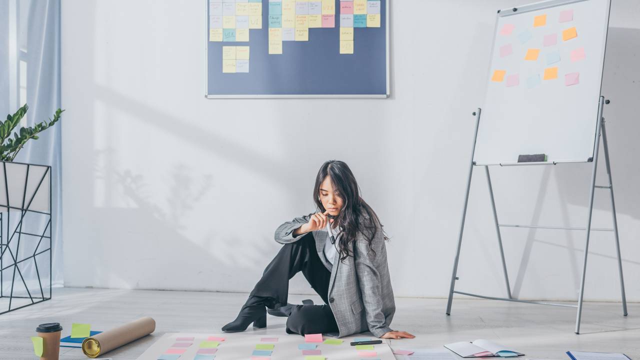 Três profissões que permitem começar como renda extra e virar negócio próprio em menos de 1 ano