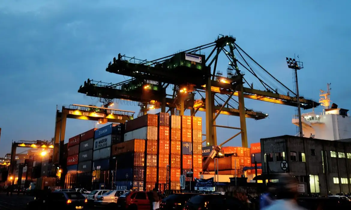 PIB desacelera no 3º trimestre