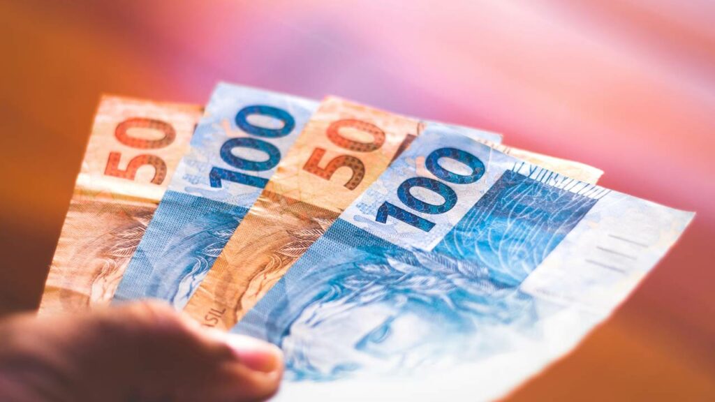 Benefício ajuda a todos aposentados brasileiros - Créditos: depositphotos.com / rafapress