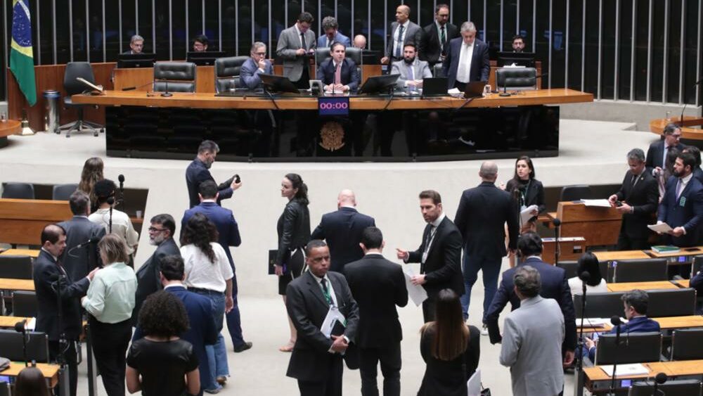 Câmara aprova 2º projeto para regulamentar reforma tributária; texto vai à sanção