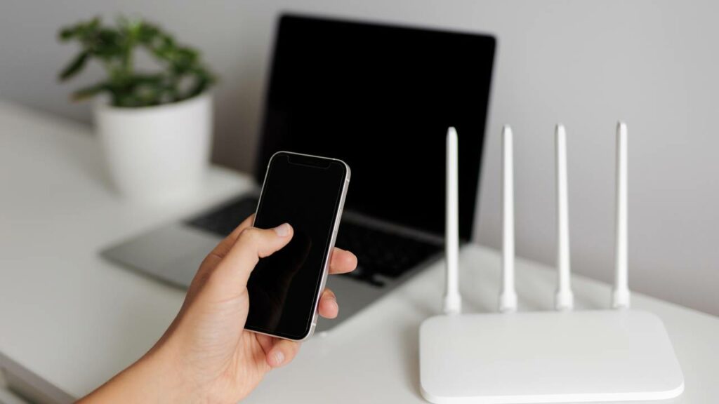 Como trocar senha do Wi-Fi pelo celular de forma simples