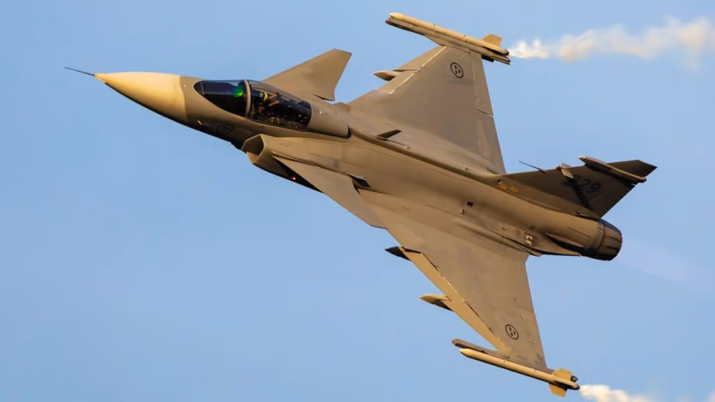 F-39E Gripen da FAB realiza primeiro disparo aéreo com canhão Mauser BK-27