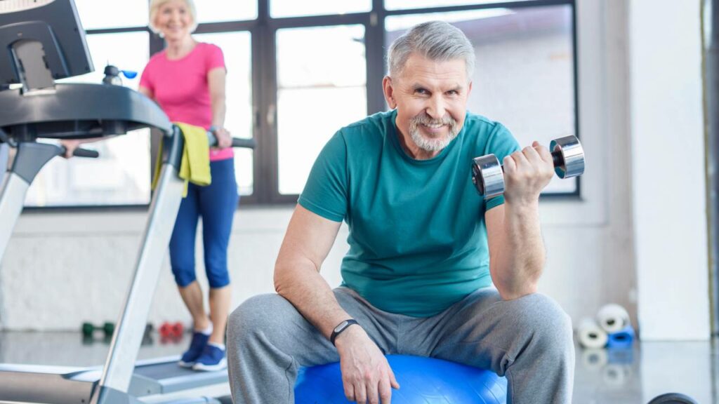 Estudo aponta a importância dos exercícios para um envelhecimento mais saudável - Créditos: depositphotos.com / NatashaFedorova