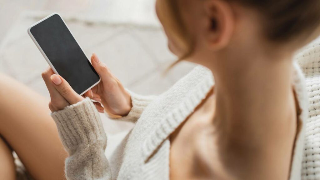 Como resolver o problema do celular travando o tempo todo