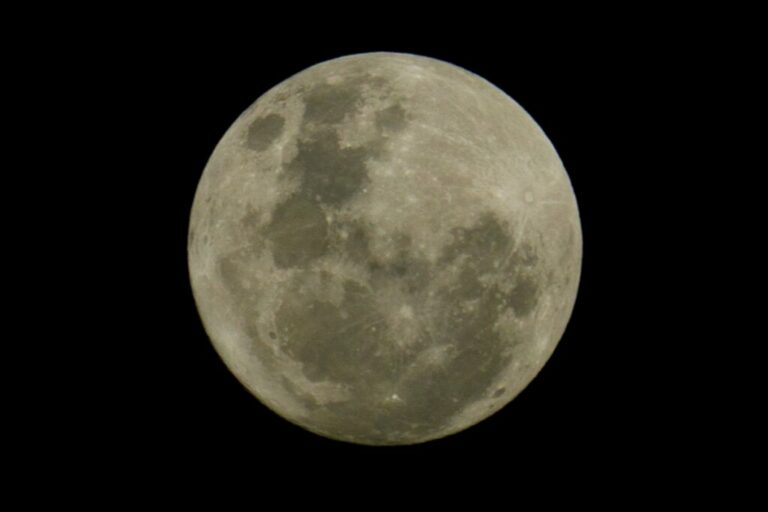 Lua hoje: veja qual é a fase lunar desta quinta-feira, 4 de dezembro de 2025