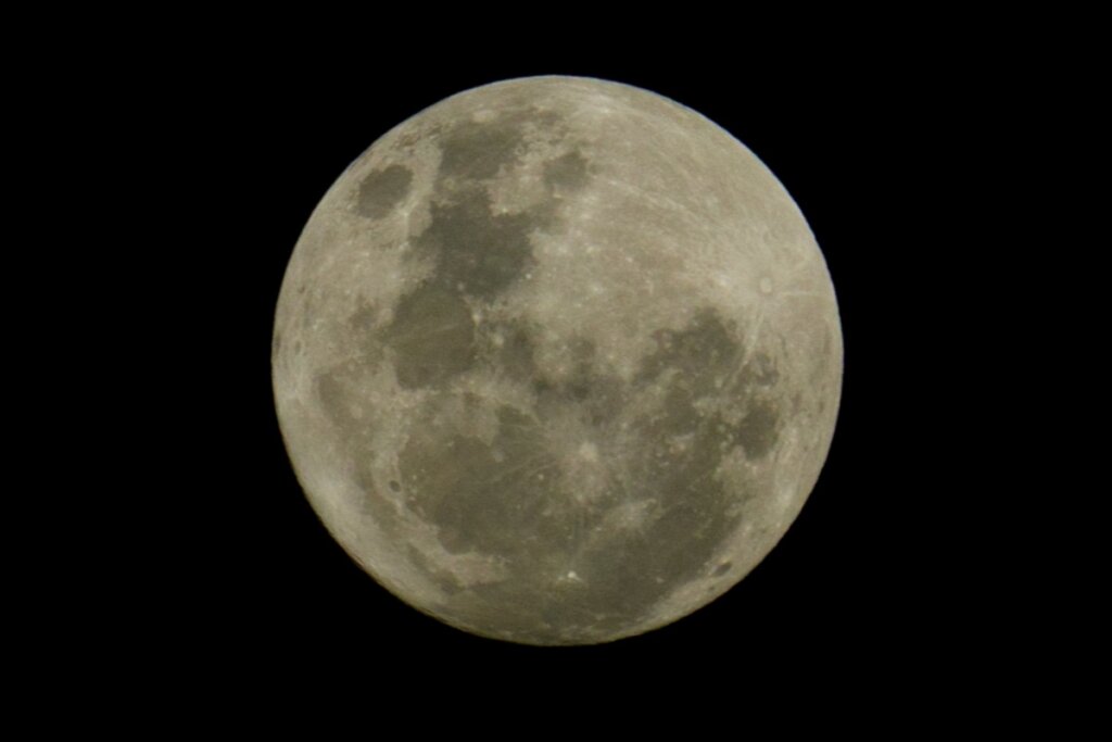 Lua hoje: veja qual é a fase lunar desta quinta-feira, 4 de dezembro de 2025