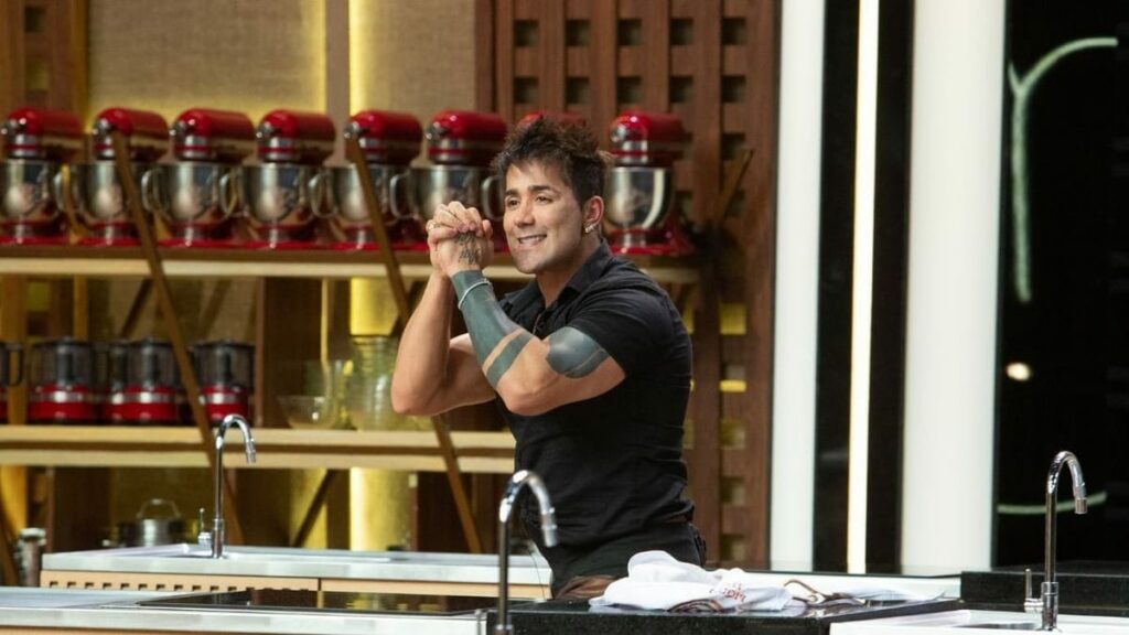 Tiago Piquilo desiste de harmonização facial após ver resultado na TV