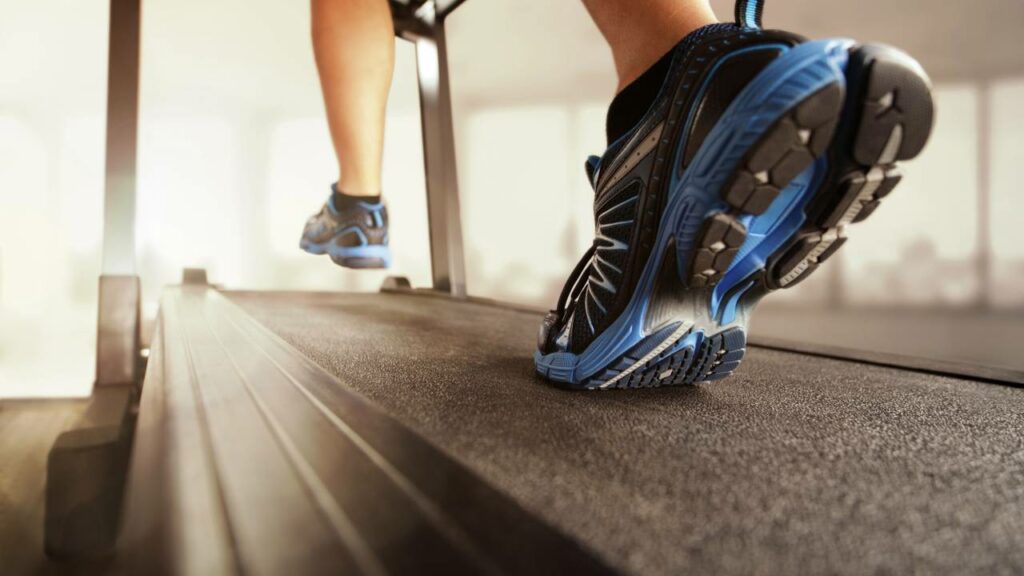 Protocolo 15-5-30: O método de caminhada para voltar aos trilhos pós-Ano Novo