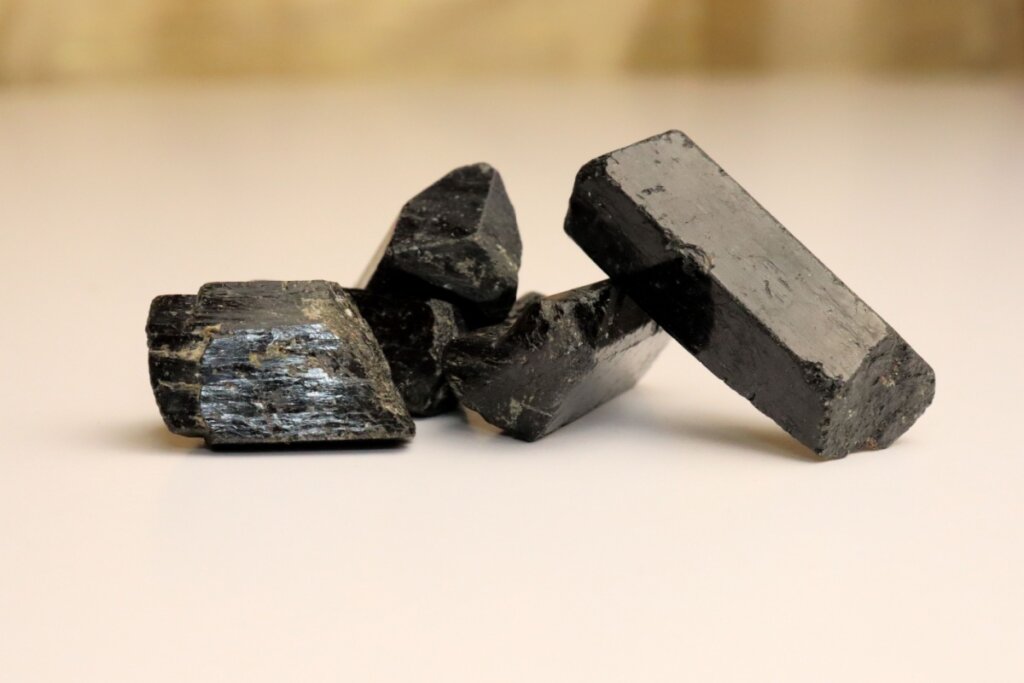 Pedras e cores para o Ano-Novo: veja como começar 2026 com boas energias