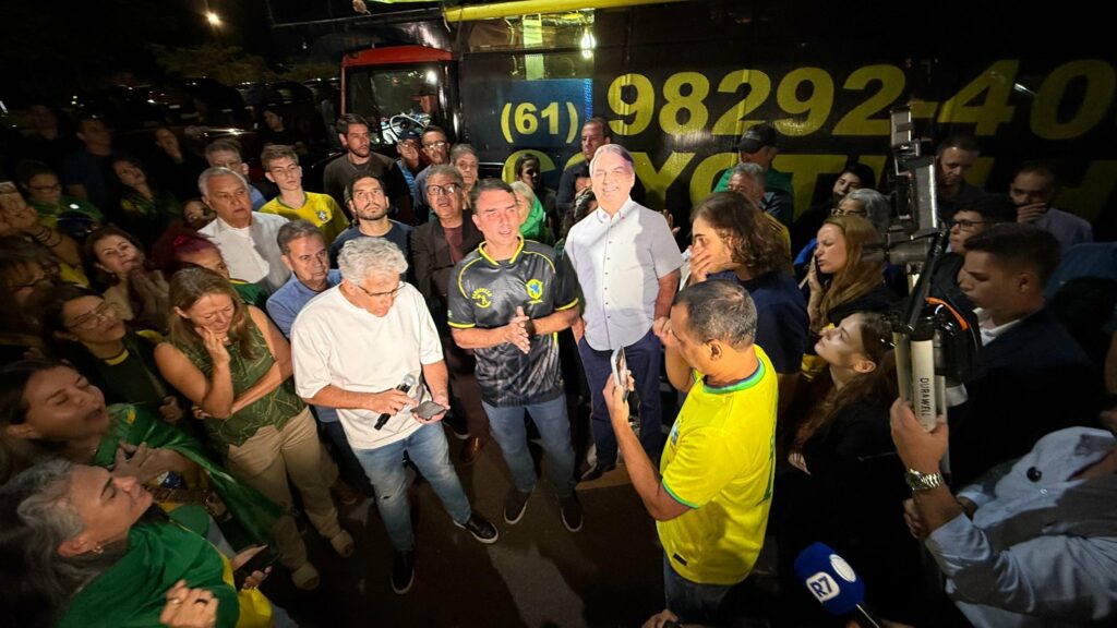 Crusoé: E se Flávio Bolsonaro for candidato a presidente?