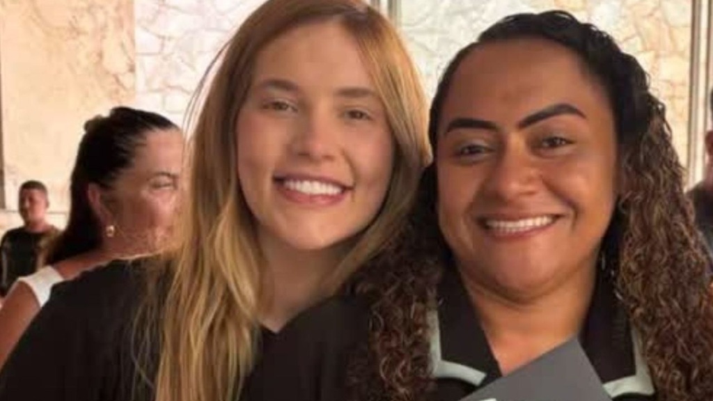 Virginia Fonseca realiza sonho de sua governanta