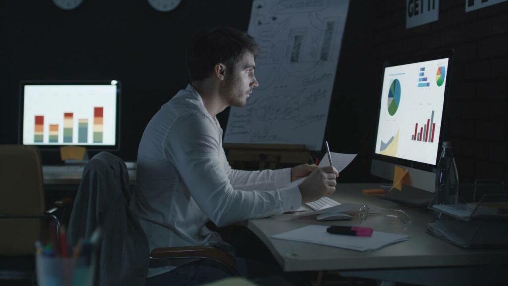 Parece até que o cérebro funciona melhor em meio a escuridão - Créditos: depositphotos.com / stockbusters