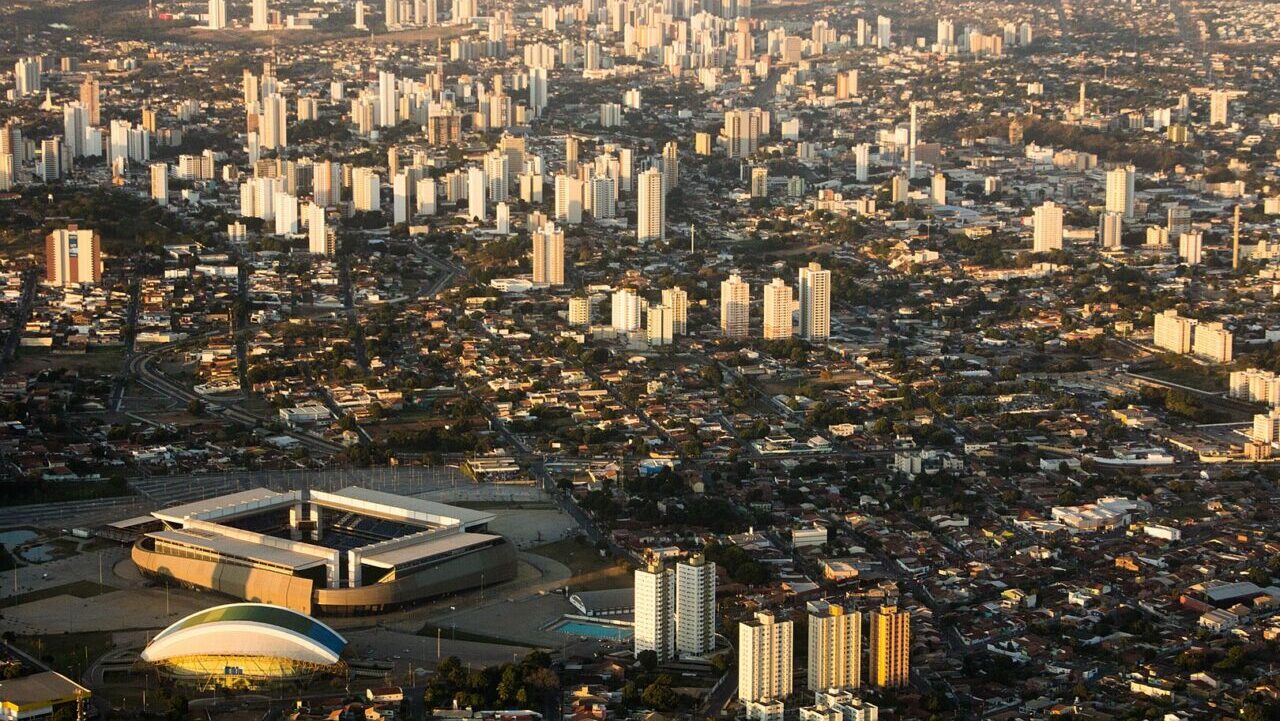 A cidade mais quente do Brasil, onde o calor molda a rotina
