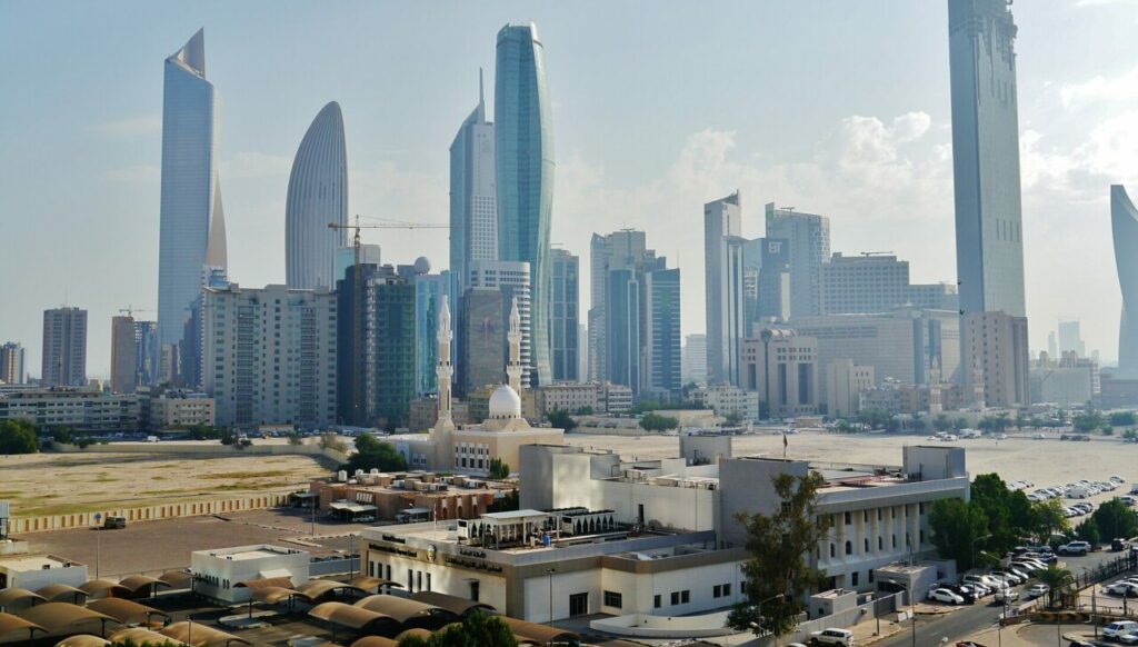 A cidade do Kuwait conta com temperaturas elevadíssimas - Por Zairon / Wikimedia Commons