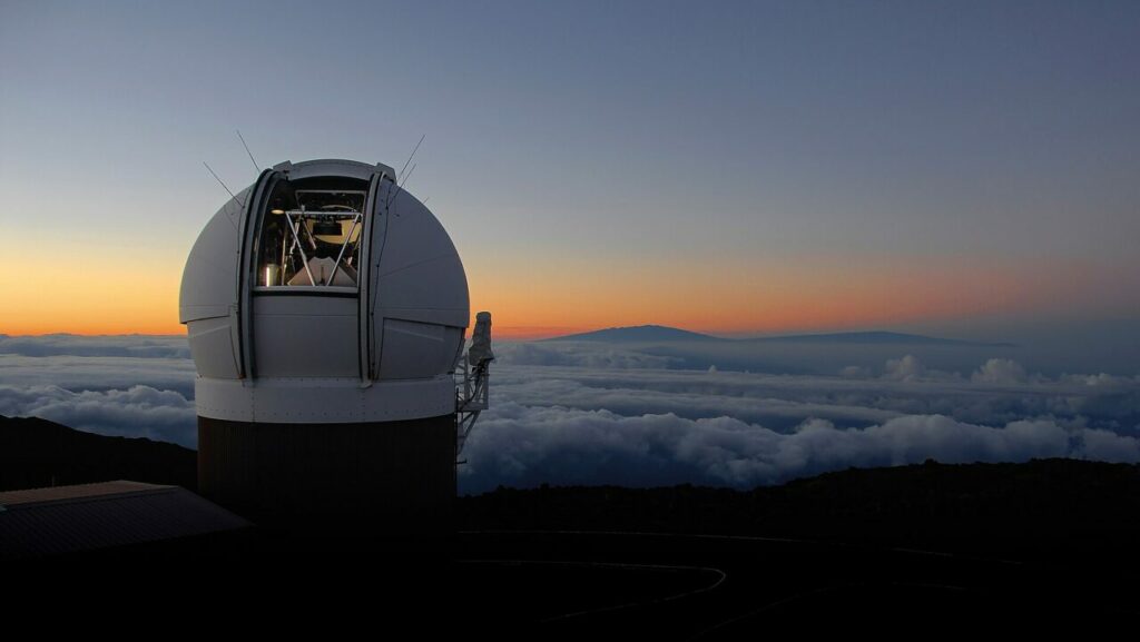 O telescópio Pan Starrs, no Havaí, foi o responsável pela observação - Por R. Ratkowski / Wikimedia Commons