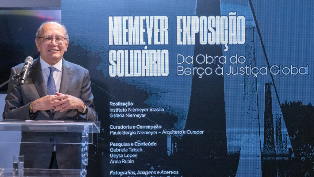 Gilmar sai em defesa de Lewandowski na Justiça