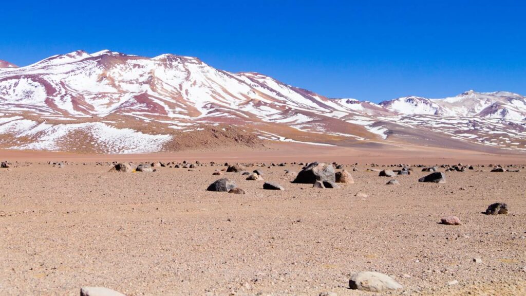 Essa ferramenta de 10 mil anos ainda planta comida todo dia nas montanhas - Créditos: depositphotos.com / elleonzebon