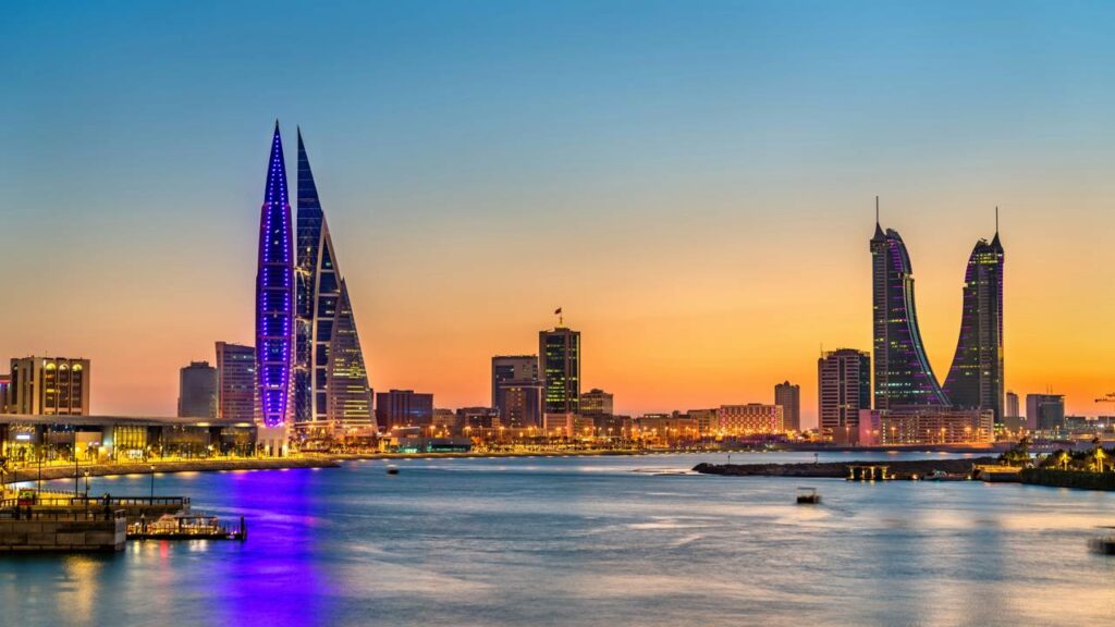 Ela largou os EUA por Bahrein e agora jura "minha vida é 10x melhor aqui"
