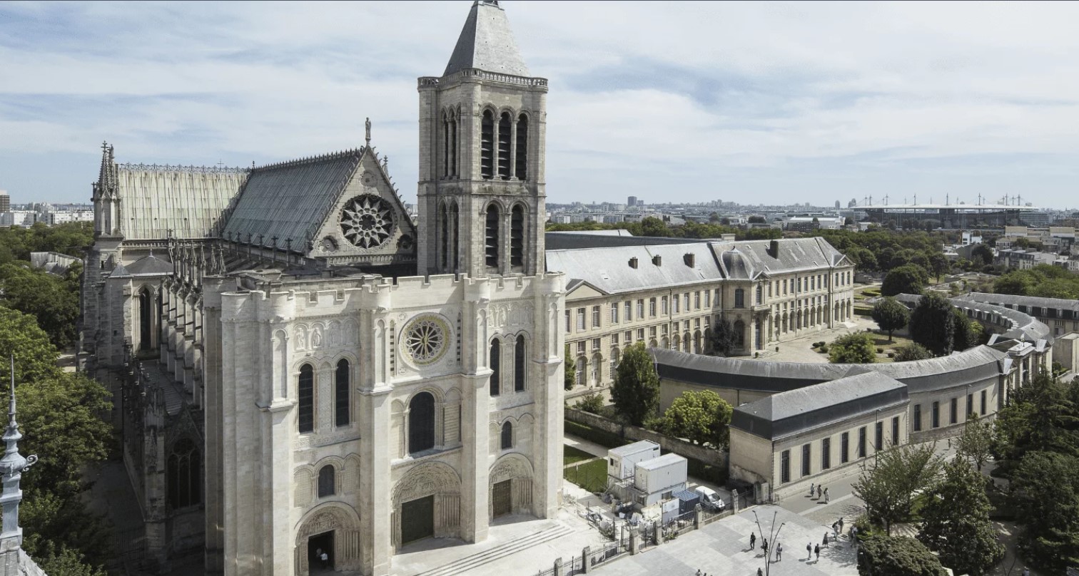 Josias Teófilo na Crusoé: O declínio estético do catolicismo