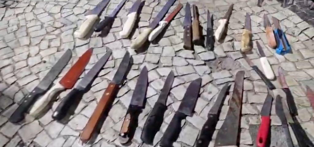Polícia do Rio apreende 144 facas no Réveillon de Copacabana
