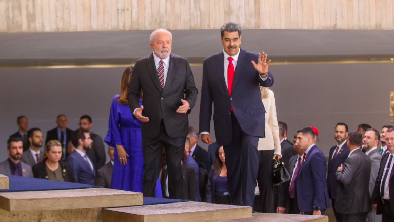 Uma narrativa para Lula e Maduro