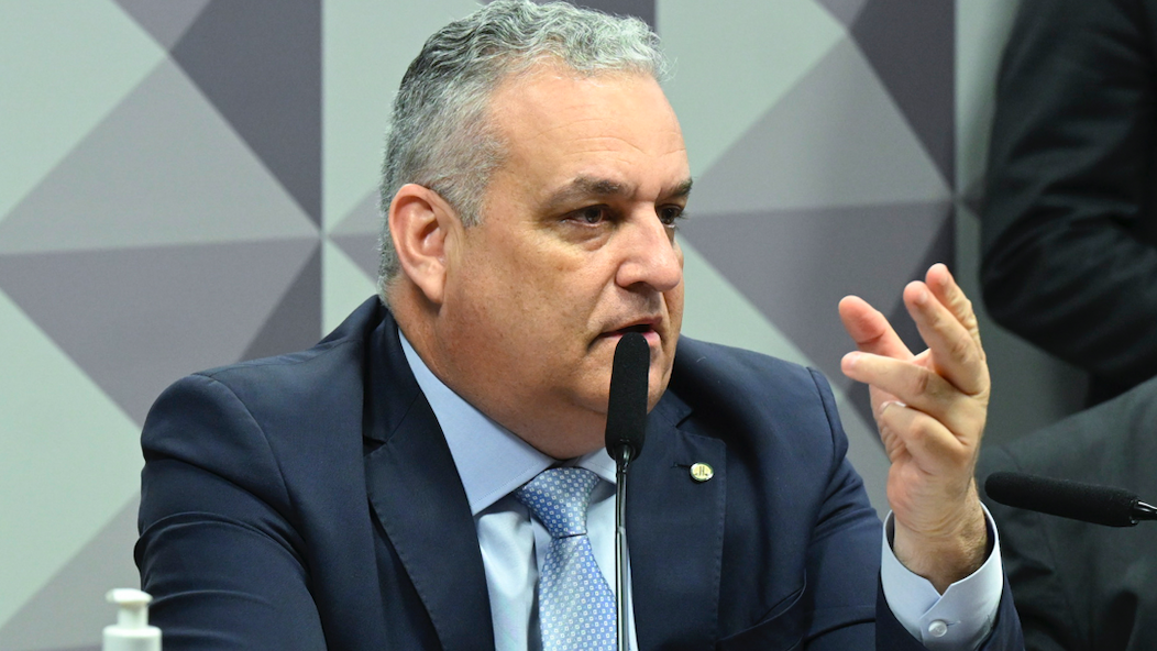 “Vamos ver quem está blindando”, diz relator da CPMI sobre Lulinha