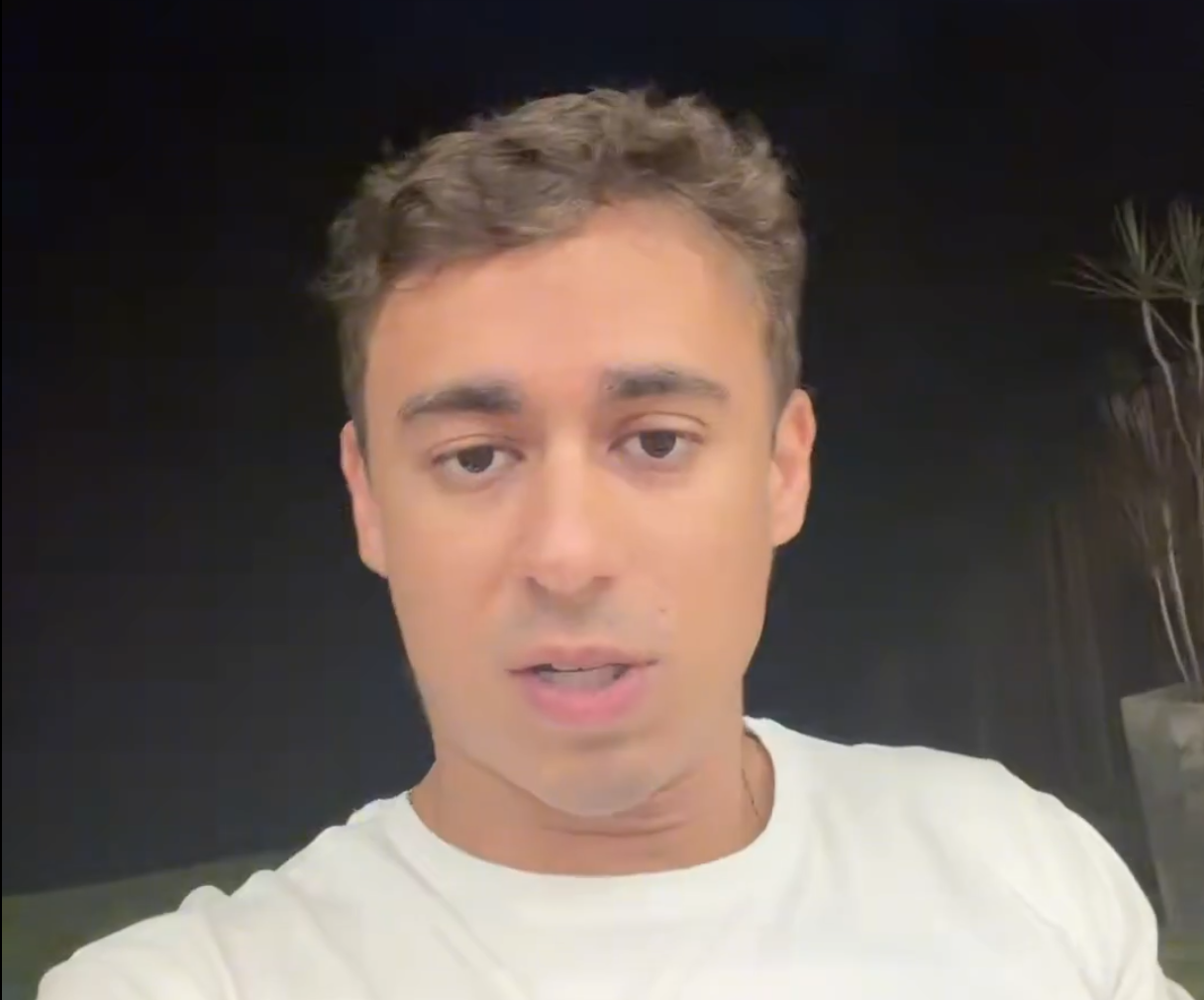 Nikolas questiona vínculos de Toffoli e Moraes com Banco Master