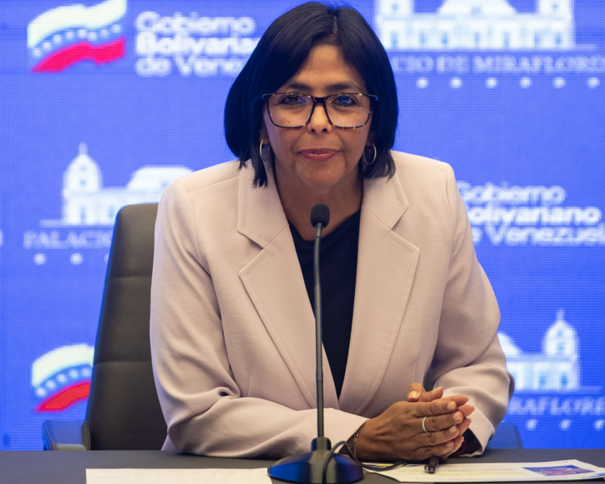 Delcy Rodríguez convida EUA a “trabalhar” em agenda de cooperação”