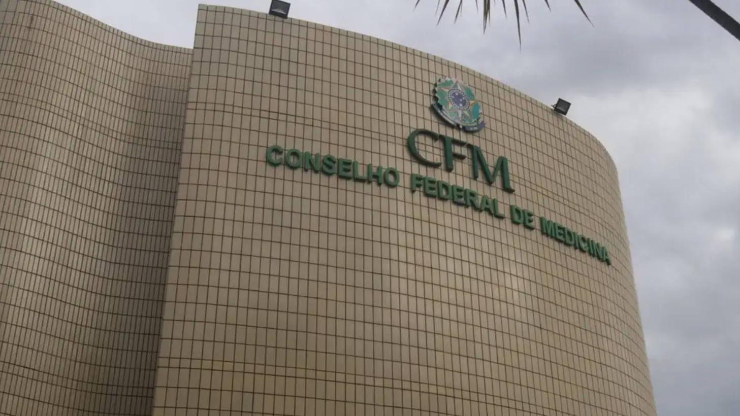 CFM nega intenção de intervir na execução da pena de Bolsonaro