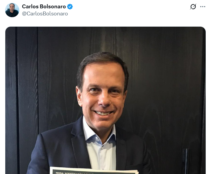 Carluxo posta foto de João Doria