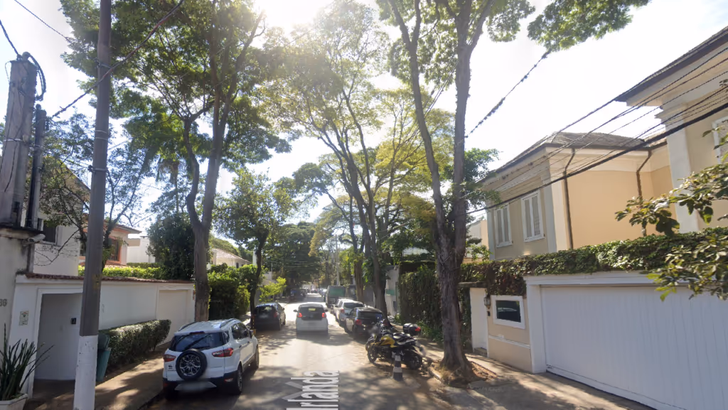 Por dentro de um dos bairros mais ricos do Brasil e das mansões dos milionários