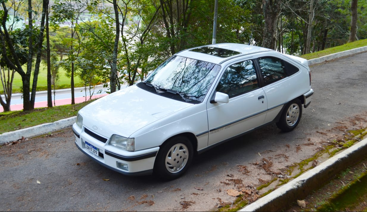 Quanto custaria um Chevrolet Kadett GSi nos dias de hoje, atualizado pela inflação?