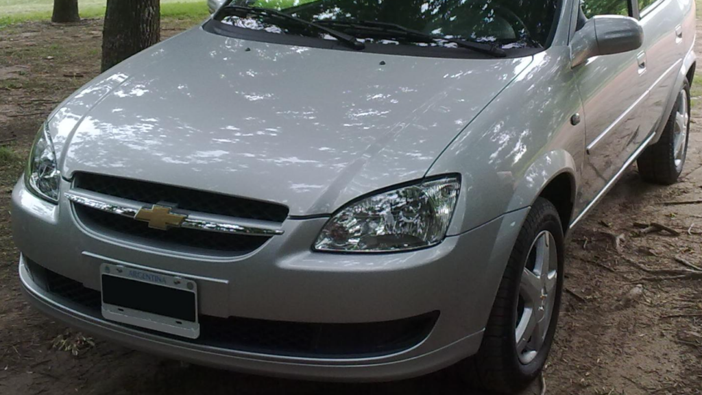 Seis piores reestilizações de carros que as montadoras já fizeram