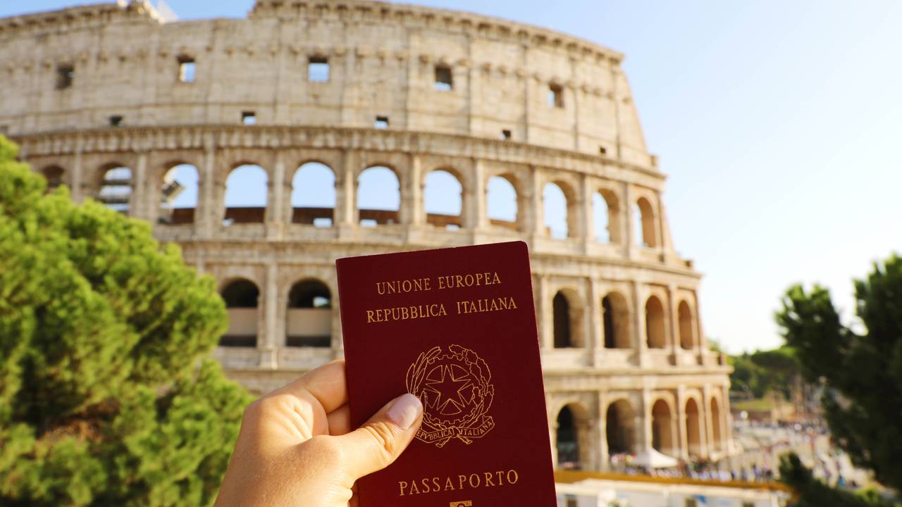 Cidadania italiana pode ter acesso dificultado com nova regra e aumentar o número de judicialização