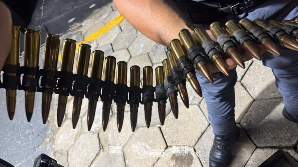“Arsenal de guerra” é encontrado com um único homem