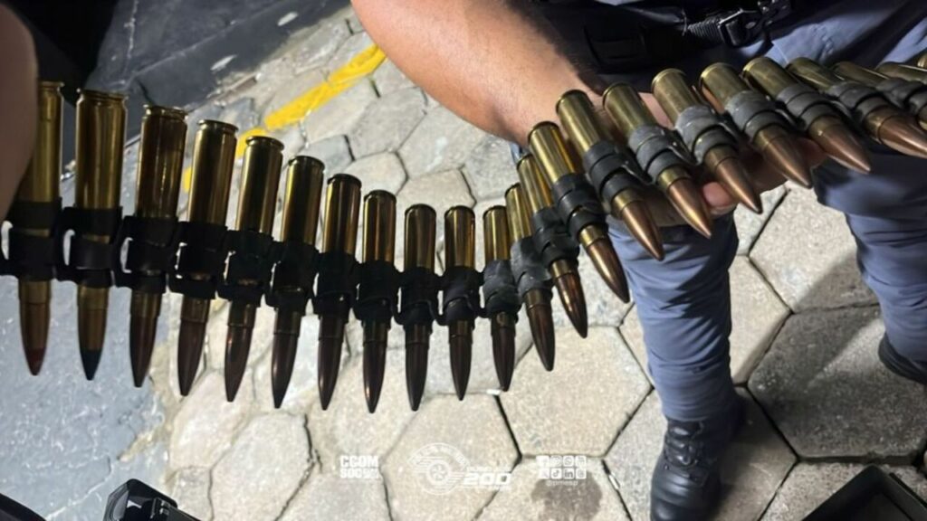 “Arsenal de guerra” é encontrado com um único homem
