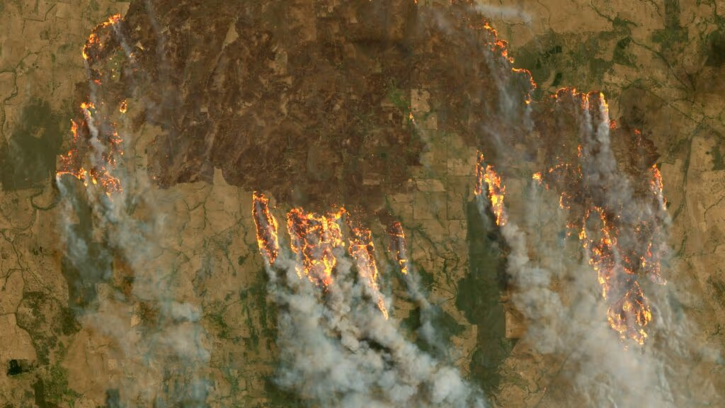 Milhares de moradores ficam sem energia após incêndios na Austrália