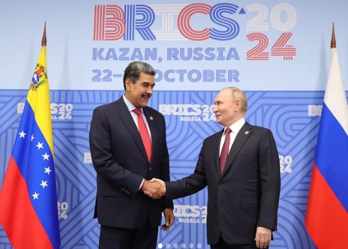 Crusoé: Rússia aponta “incompetência” militar da Venezuela na captura de Maduro