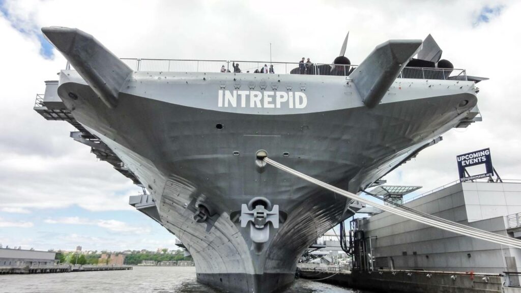 Marinha Espanhola desafia as grandes potências e avança com um novo navio emblemático e inédito na história