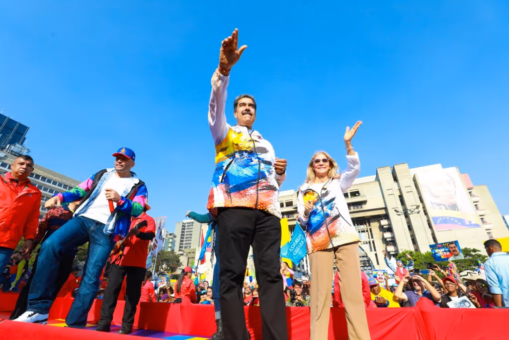 Crusoé: Chavismo de joelhos para Trump