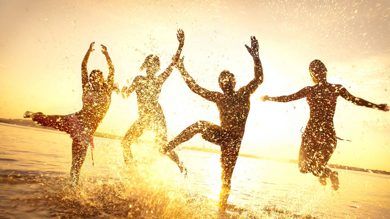 Pessoas boas e felizes compartilham essas características, segundo psicólogos