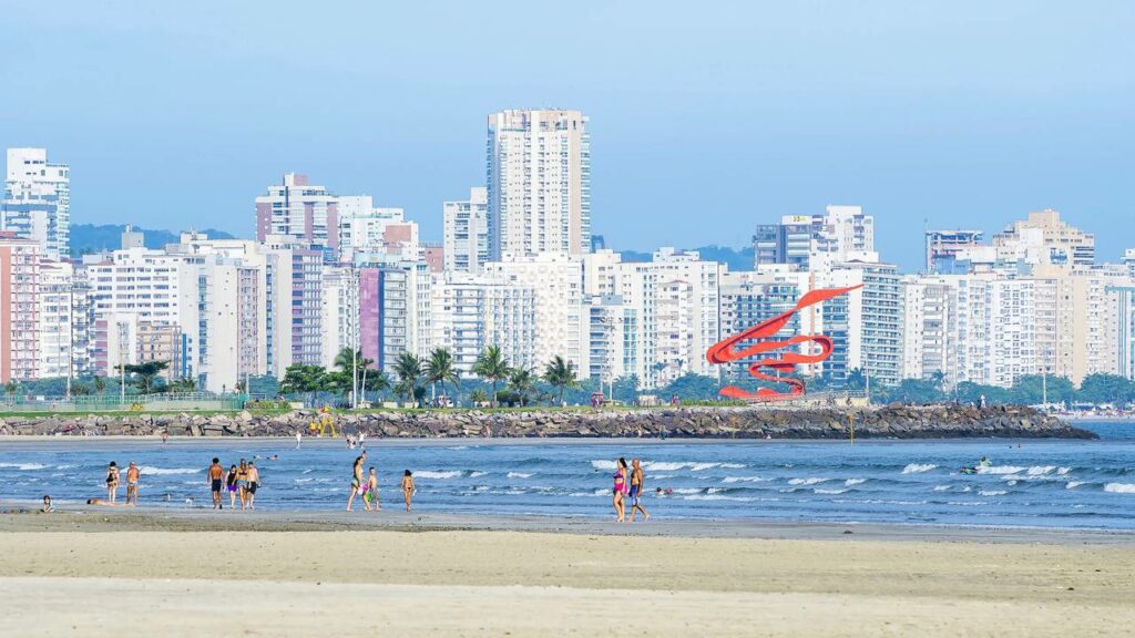 Qual a cidade do litoral brasileiro que possui a melhor qualidade de vida para idosos