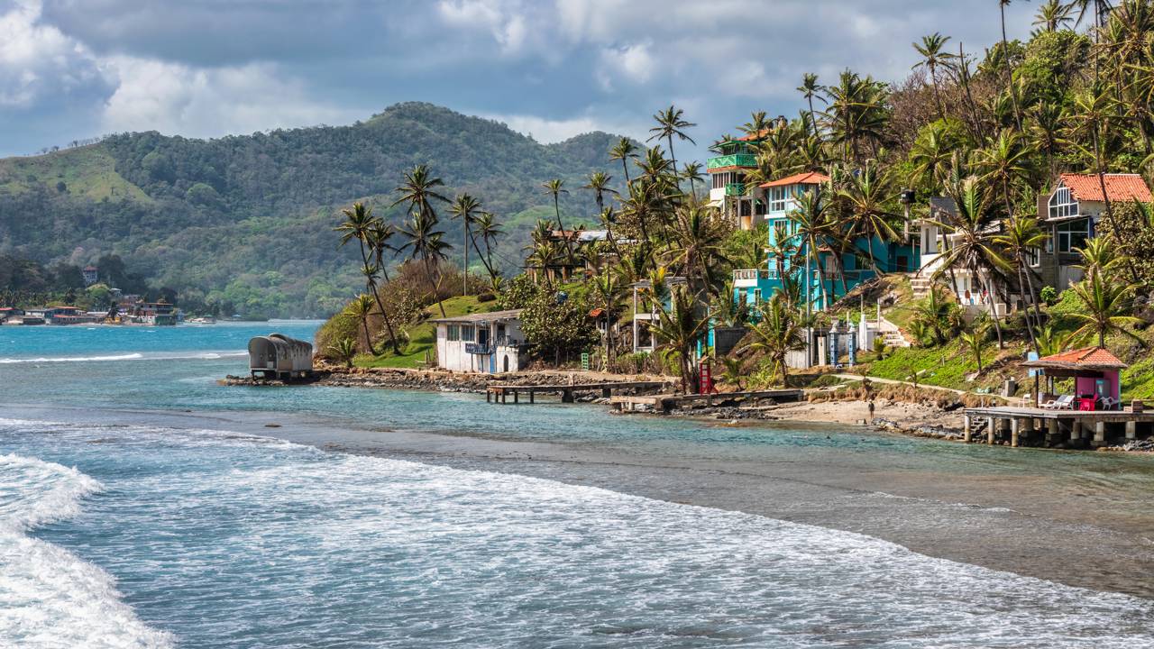 Ranking dos países onde os emigrantes são mais felizes tem três países latino-americanos no pódio