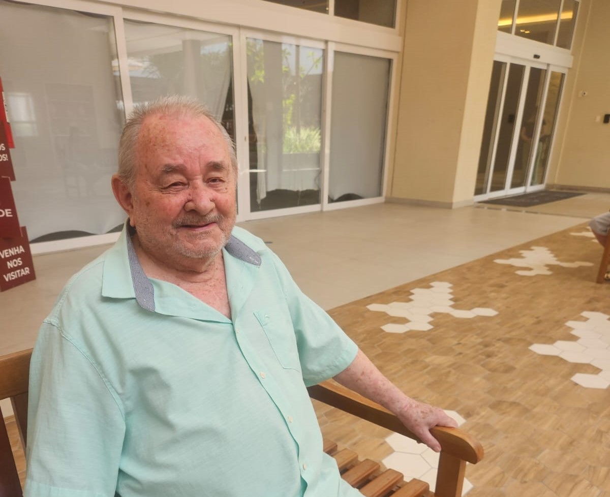 Gustavo Nogy na Crusoé: Enquanto escrevo esta crônica