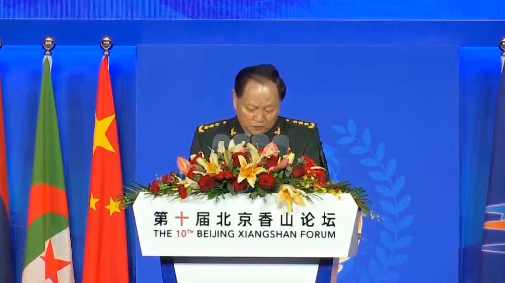 Crusoé: O mistério da nova crise no Exército chinês