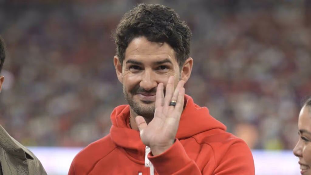 Alexandre Pato entra para consórcio que quer comprar time inglês