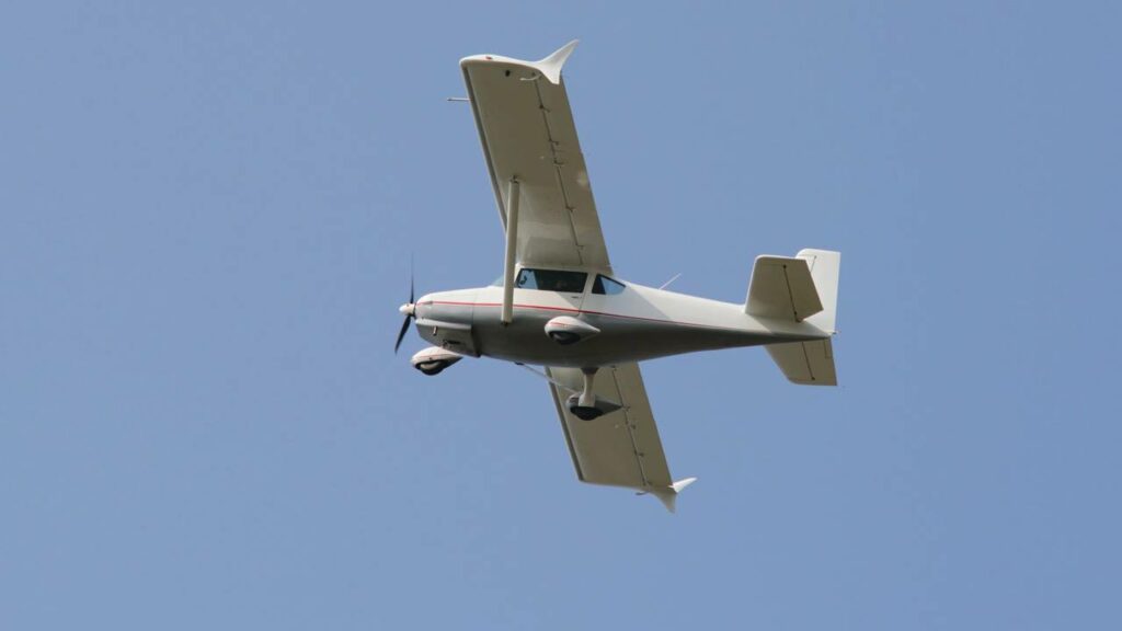 Avião monomotor cai no interior de São Paulo