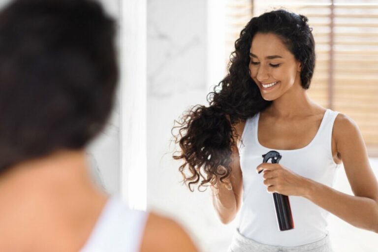 Cabelo pós-férias: como recuperar fios danificados por sol, piscina e mar