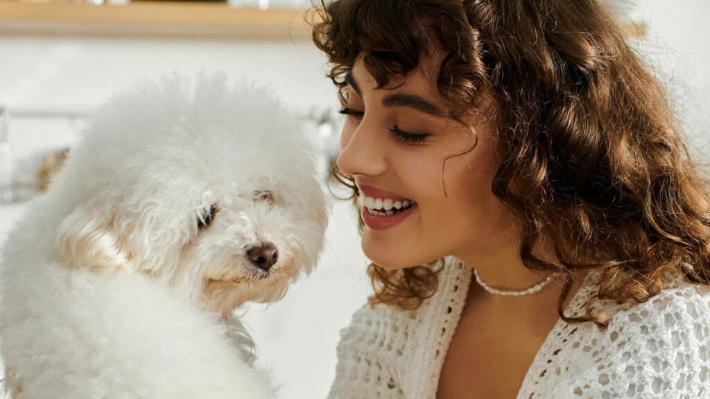 O que a psicologia revela sobre quem "conversa" com animais