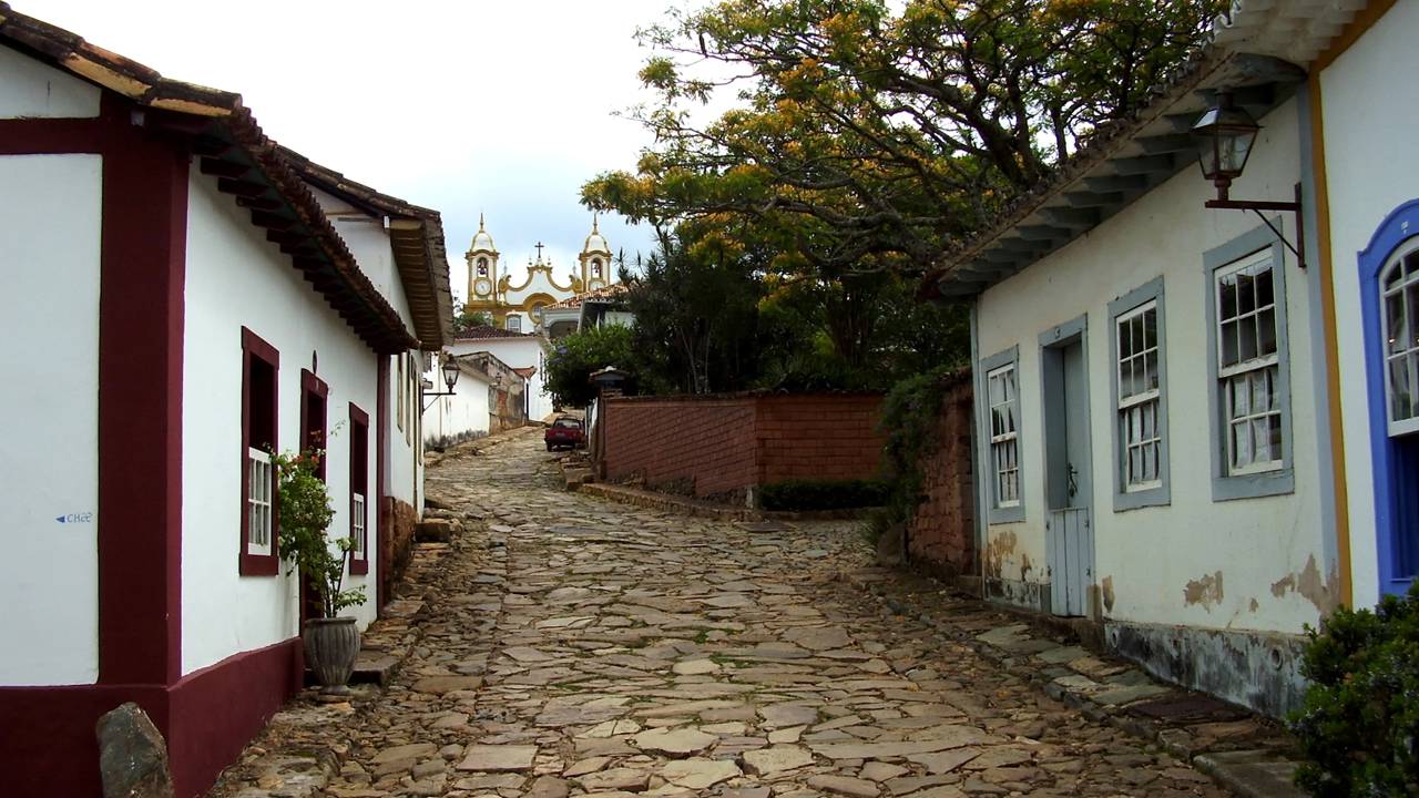 Os preços dos imóveis nessas cidades são tão baratas que você vai pensar que é golpe